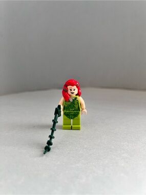 LEGO DC Comics Super Heroes Poison Ivy Minifigure